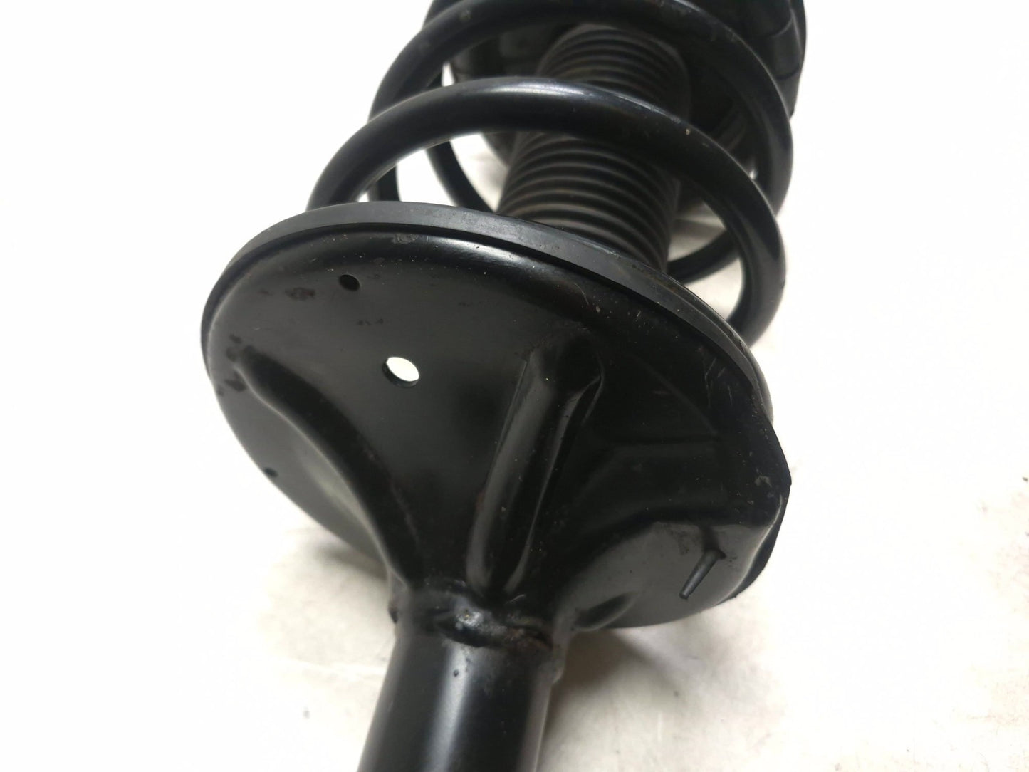 2008 Hyundai Tucson Front Left & Right Strut Shock Assy Pair OEM