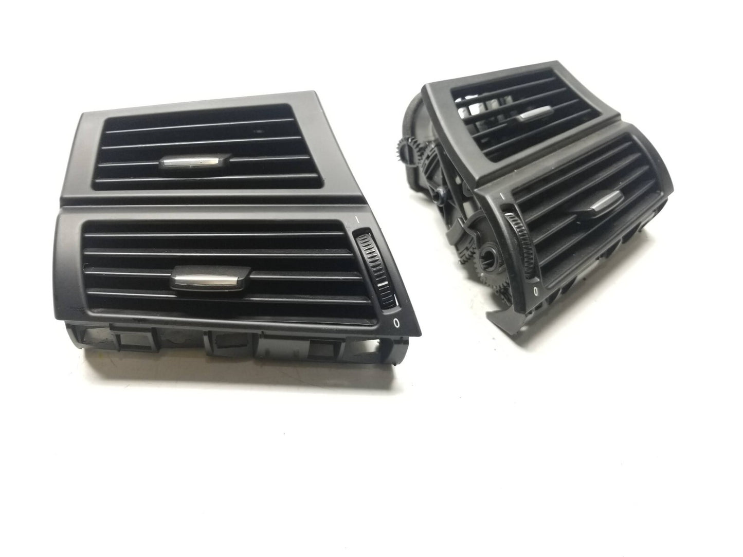 07 08 09 10 11 12 13 BMW X6 Dash AC Heater Air Vent Left & Right 2pcs   OEM