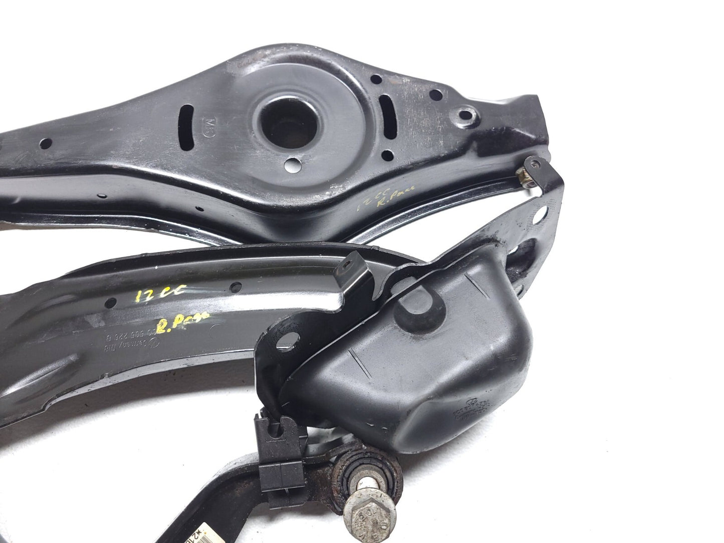 2012 Volkswagen Cс Rear Control Arm Right Passenger Side 4pcs OEM
