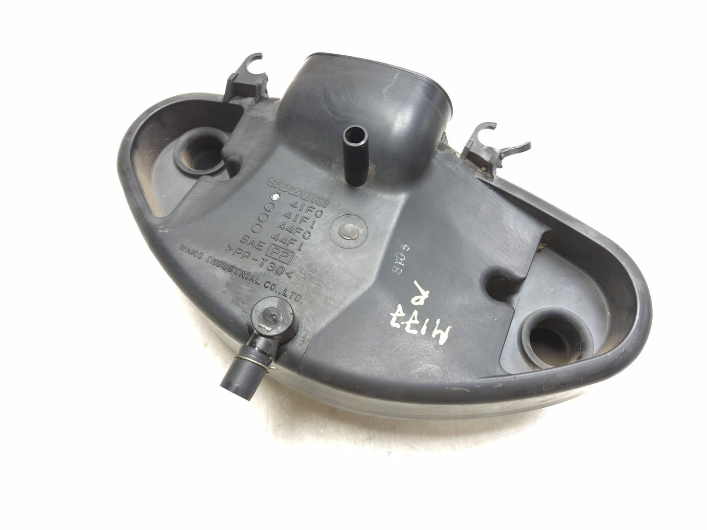 2004 Suzuki Intruder Volusia Vl800 Air Cleaner Box W/ Cover Assy OEM