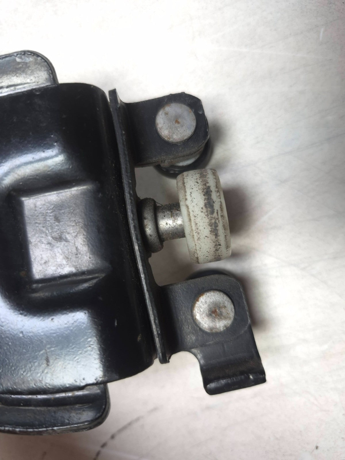 2016 Ford Transit Connect Rear Sliding Door Roller Hinge Left & Right 2pcs OEM