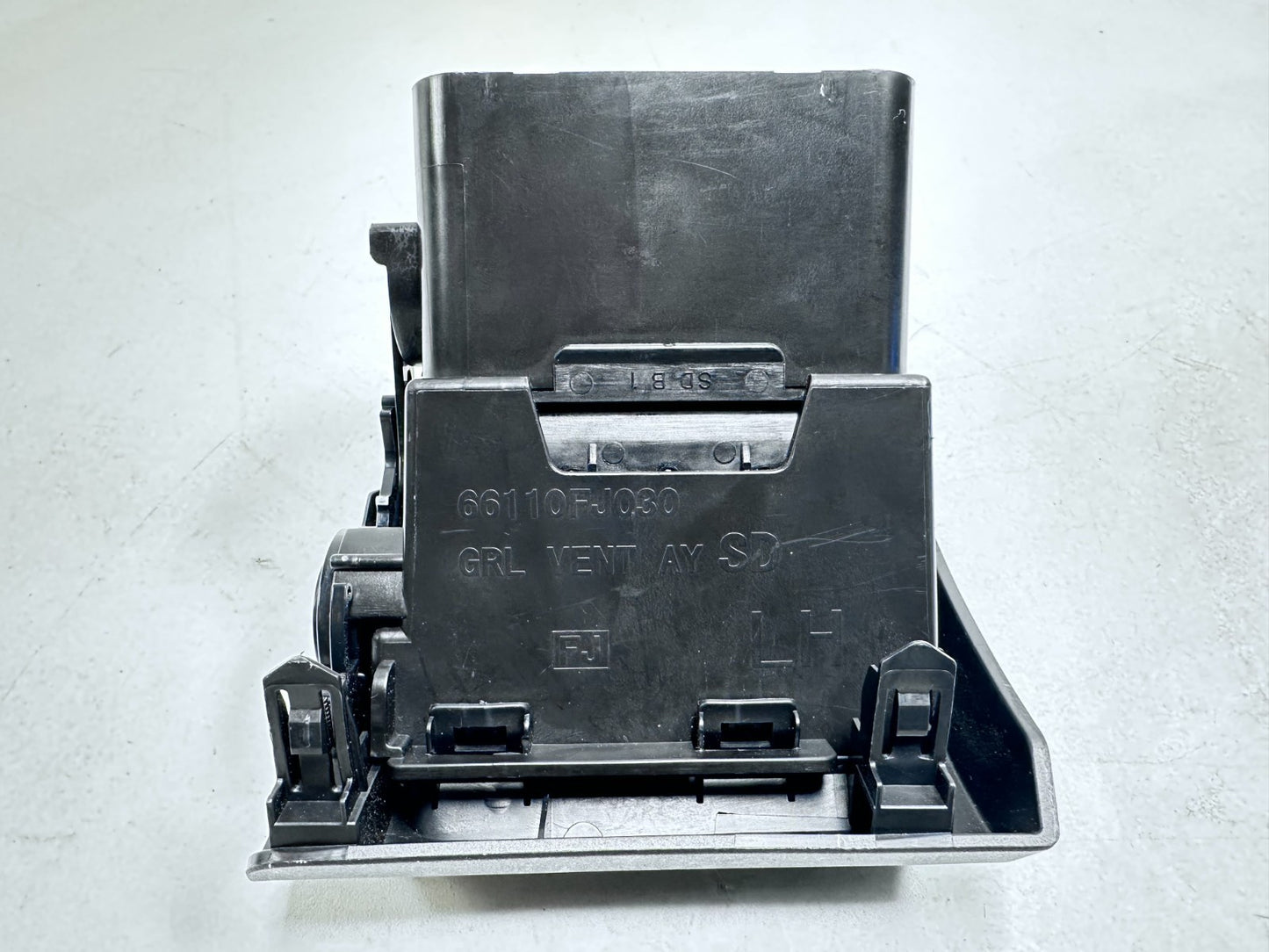 12-15 Subaru Impreza Dash Air Vent Pair OEM Sedan