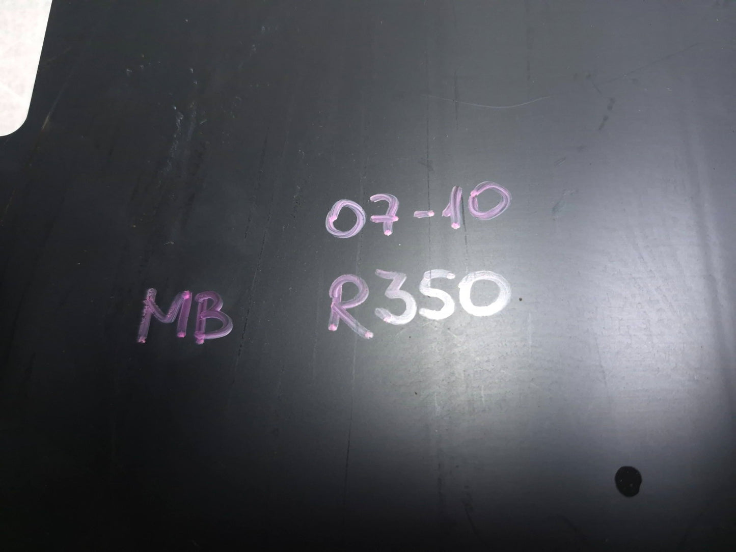 2010 Mercedes-benz R 350 Left Battery Cover Panel OEM
