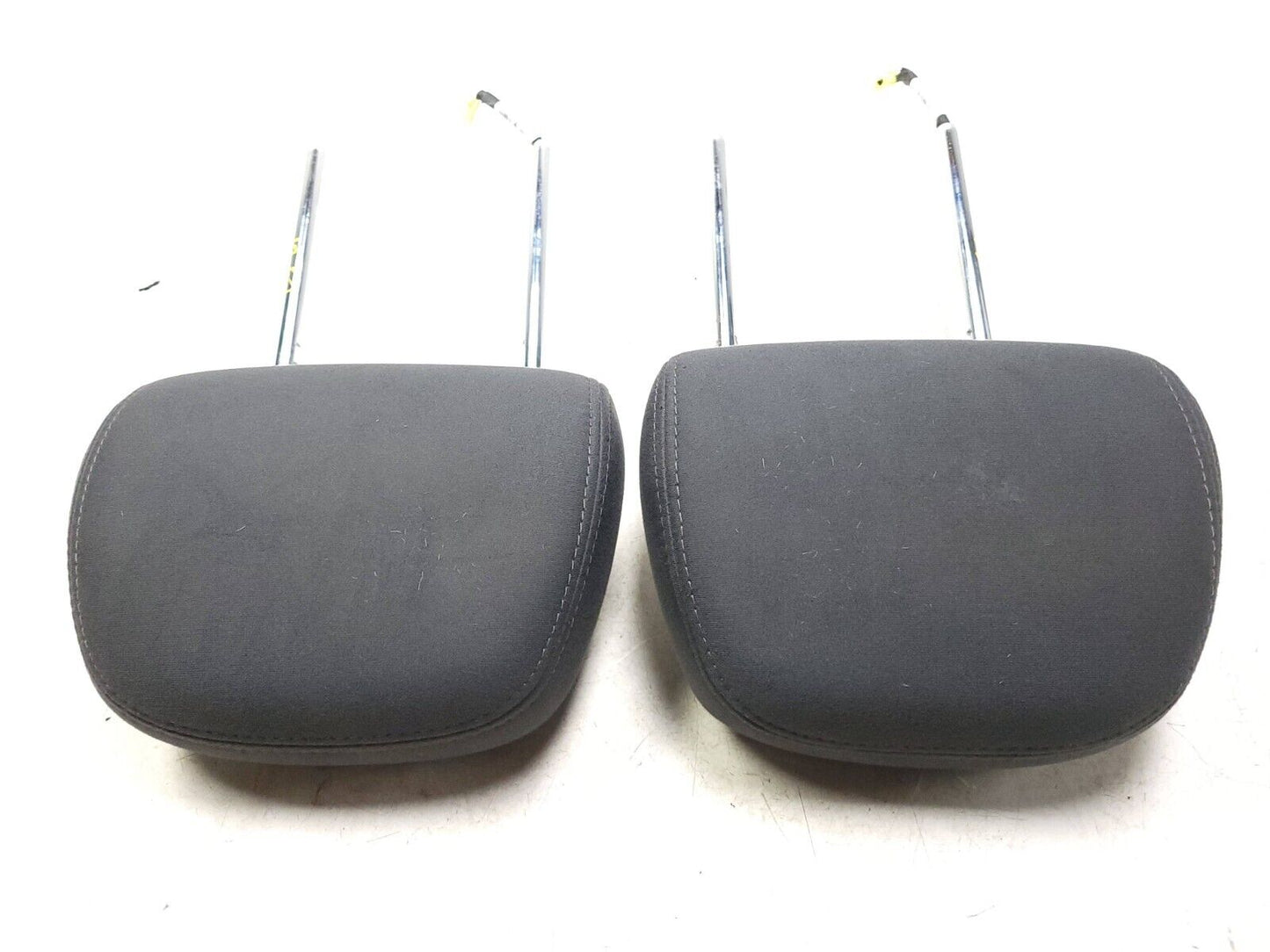 07-11 Dodge Caliber Front Seat Headrest Pair OEM ✅