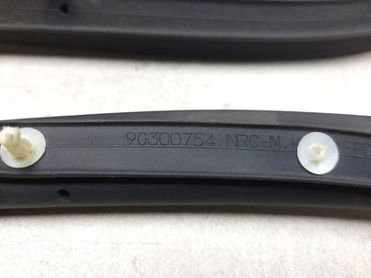 07-09 Mitsubishi Outlander Door Weatherstrip Seal Front Driver Side Lh 2pcs OEM