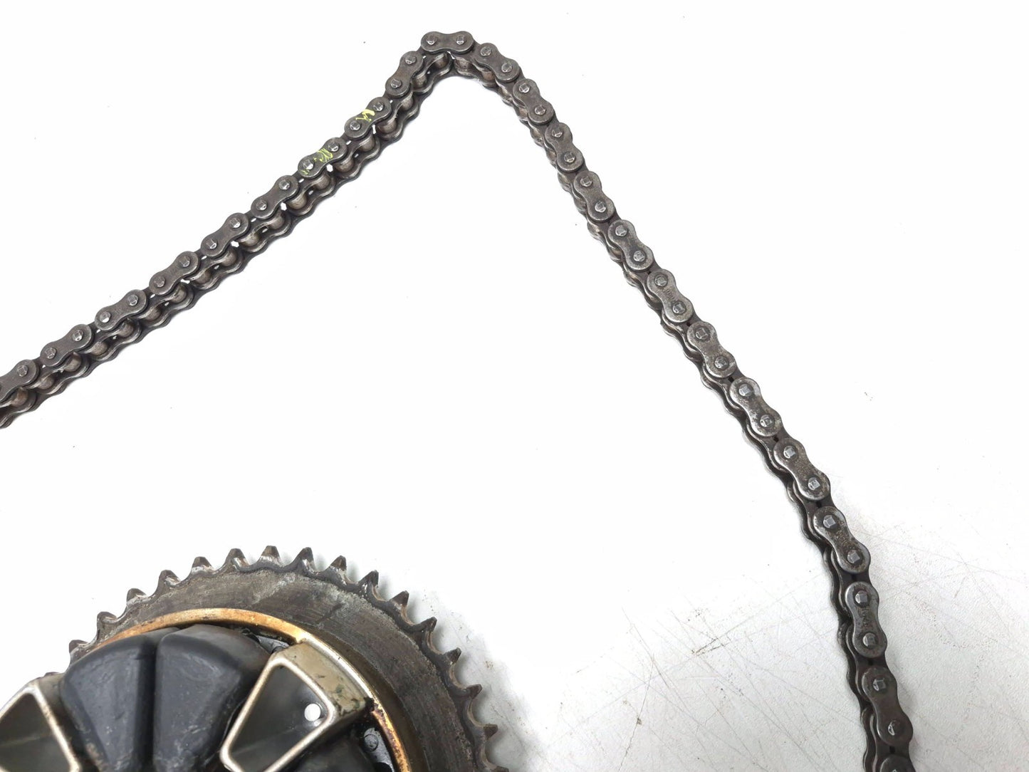 2004 Kawasaki Vulcan 800 Vn800 Rear Wheel Hub & Sprocket W/ Drive Chain OEM
