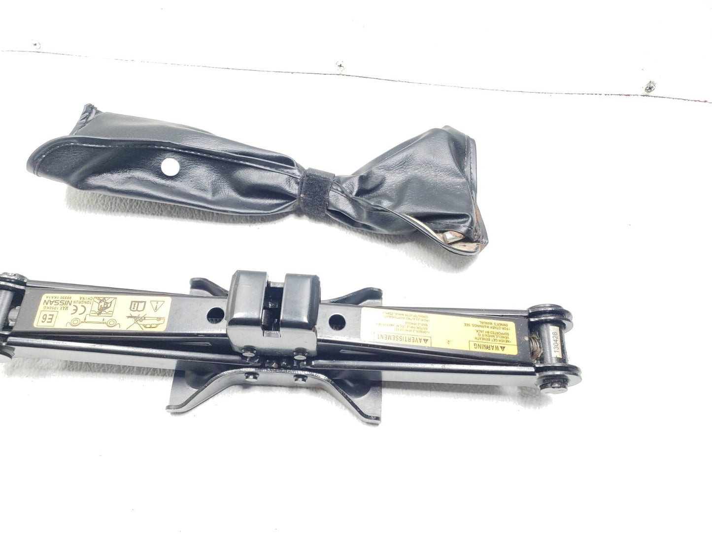 2013 Nissan Juke Spare Tire Jack & Tool Kit OEM