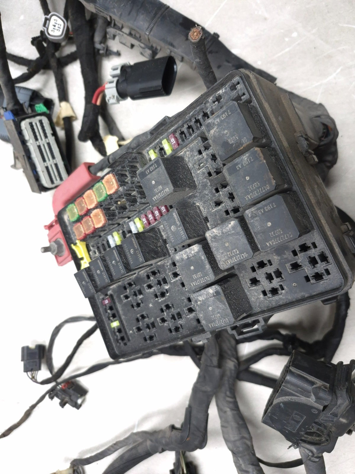 2018 Chrysler 300 AWD Engine Wire Harness & Fuse Box 3.6l OEM