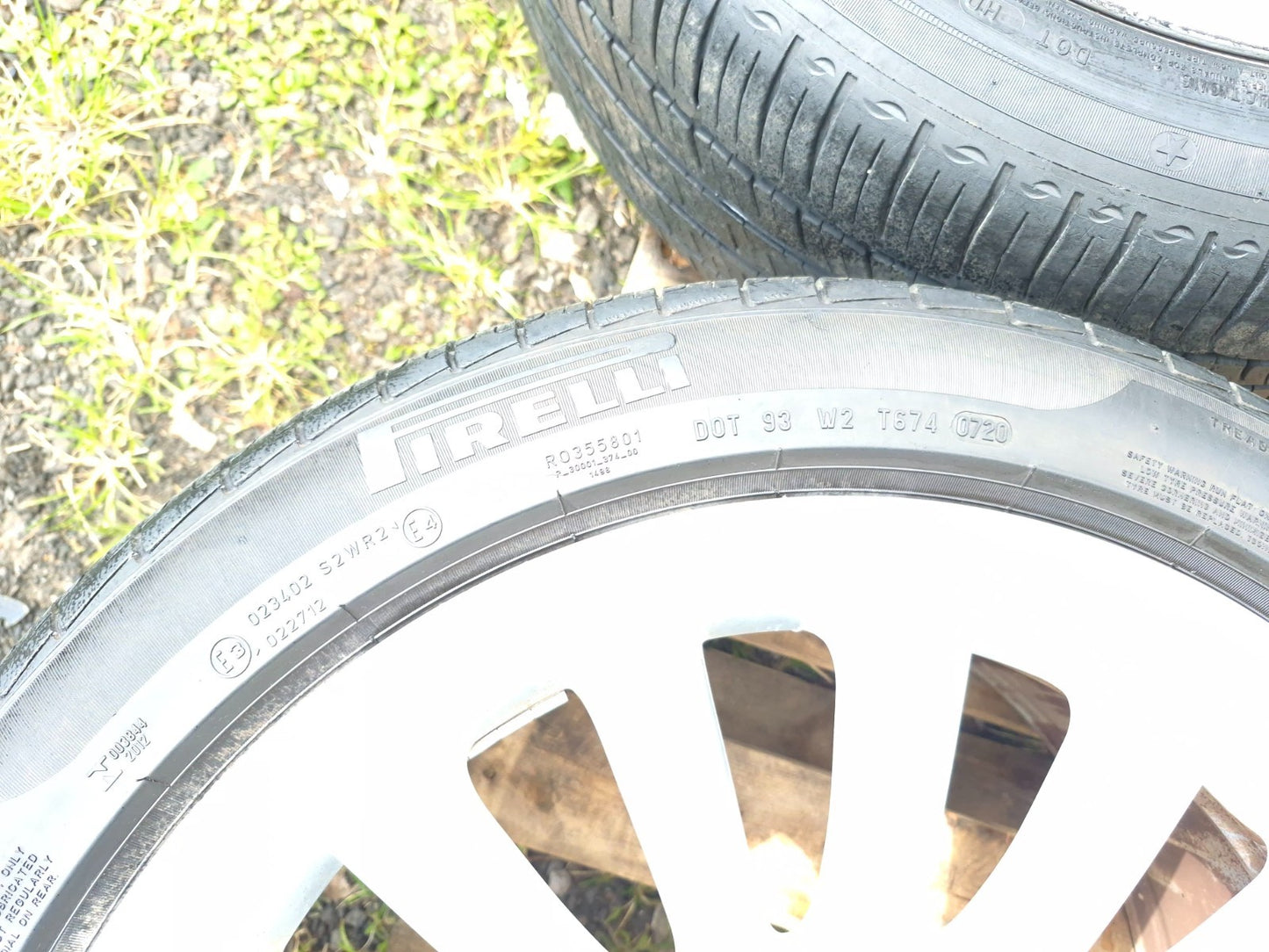 2011 BMW 750li Wheel Rim W/ Tire 245/45/r19 19x8.5j 4.8/32 Et 25 4 Pcs OEM