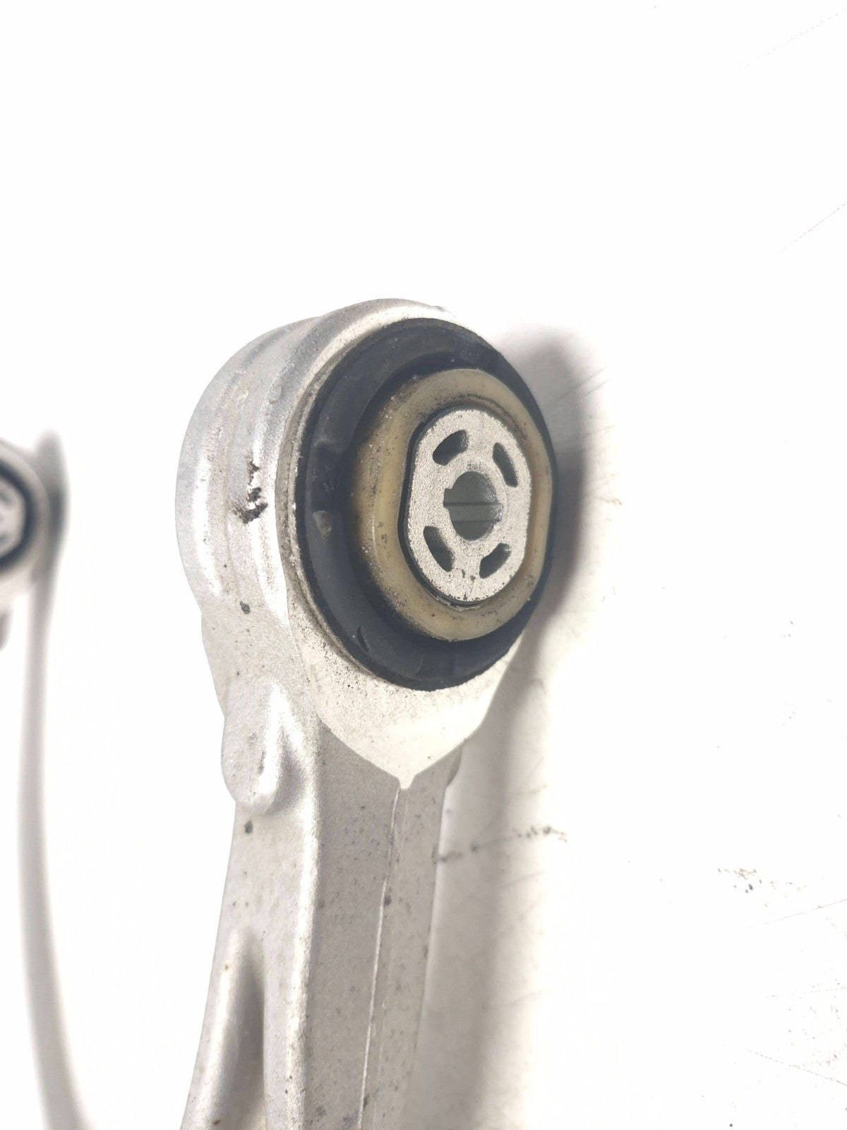 2024 Alfa Romeo Stelvio Front Control Arm Passenger Side Right 3pcs OEM