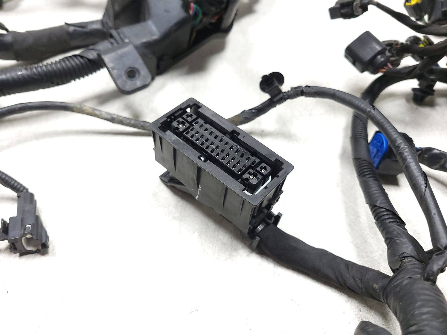 2015 2016 2017 Hyundai Accent Fuse Box Wire Harness Front OEM 91700-1r154