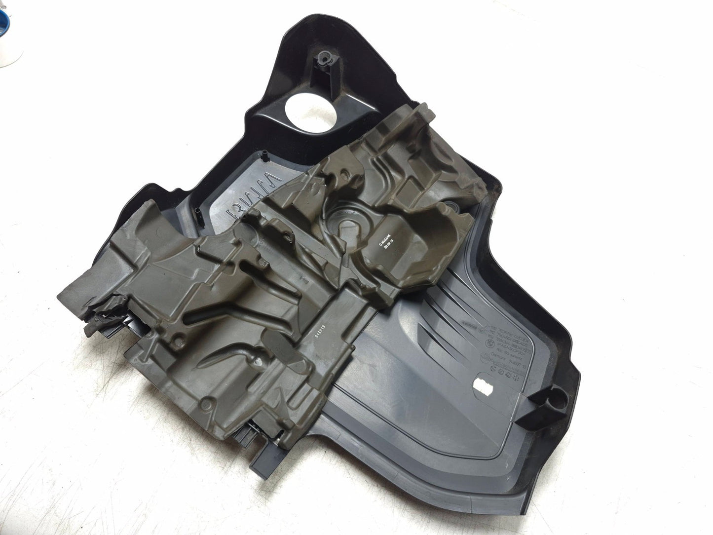 2013 BMW 328i F30 2.0l Engine Cover & Sound Absorber Panel Pair OEM