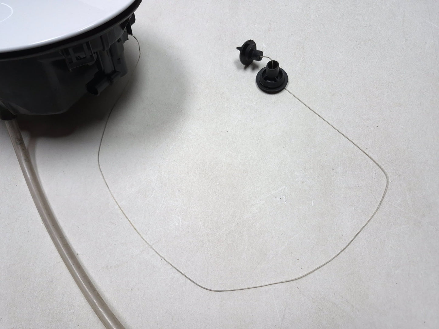 2021 Alfa Romeo Giulia Fuel Tank Door Lid W/ Gas Cap & Housing Assy Oem✅