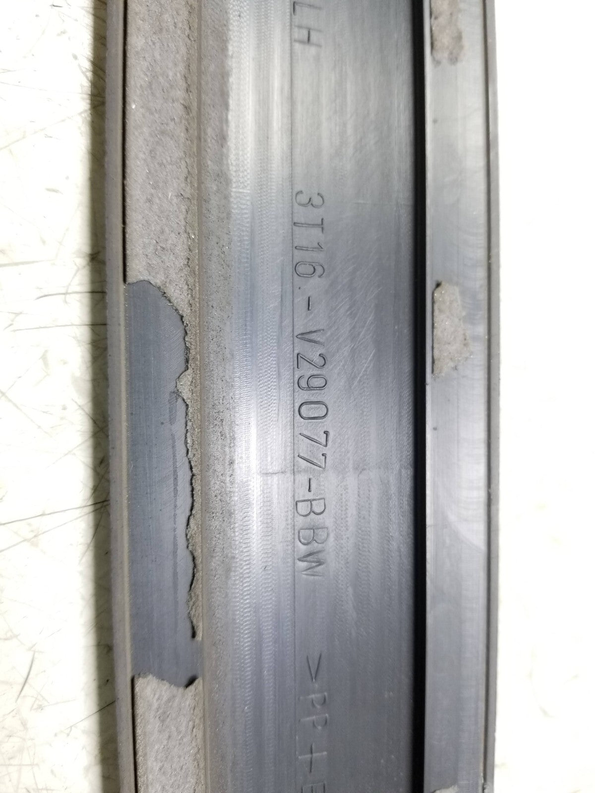 10 - 13 Ford Transit Connect Door Molding 4pcs OEM