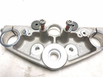 2006 Suzuki Marauder Gz250 Upper Triple Tree OEM