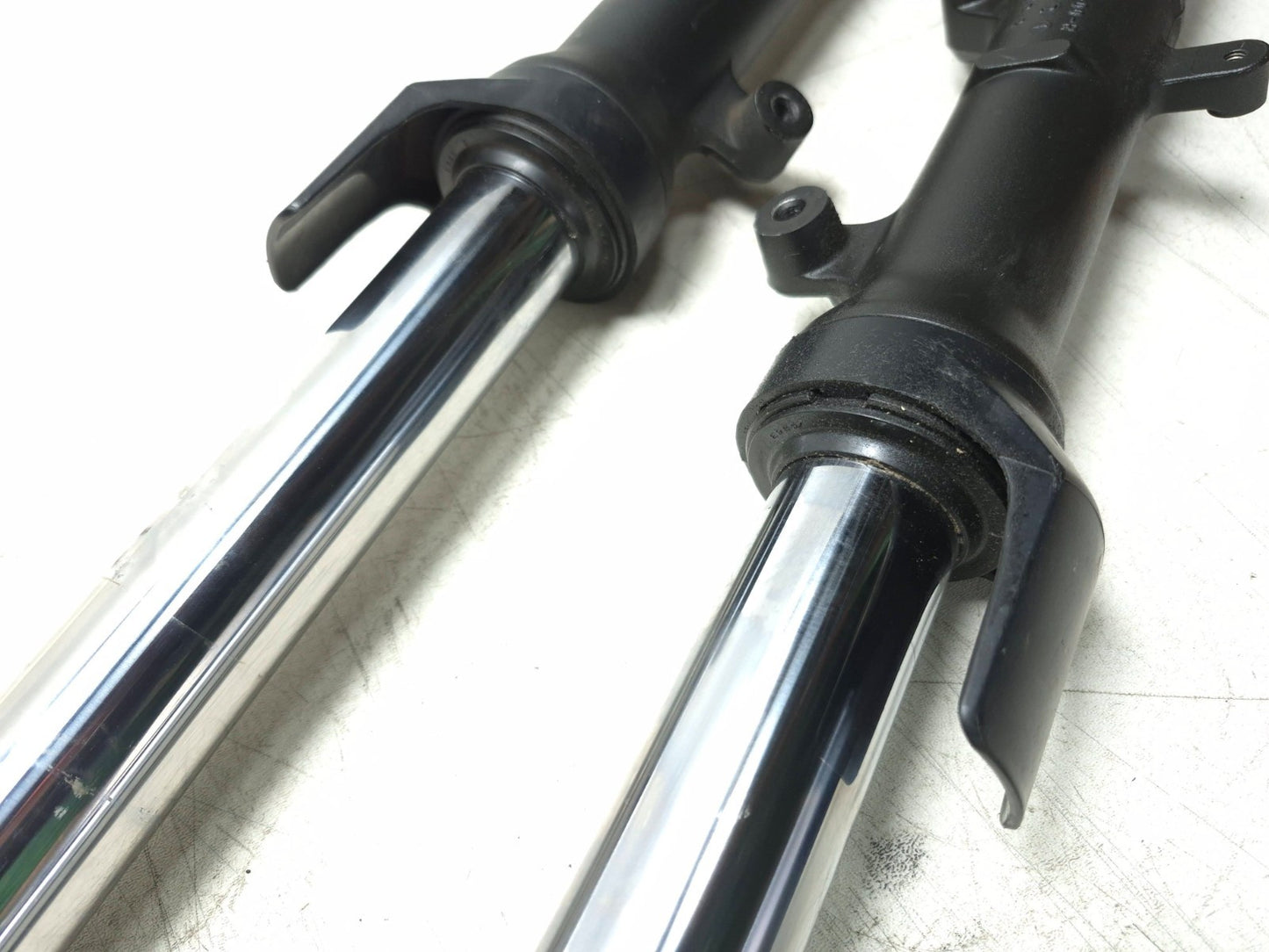 2019 Kawasaki Z400 Er400d Front Fork Shock Left & Right Pair OEM