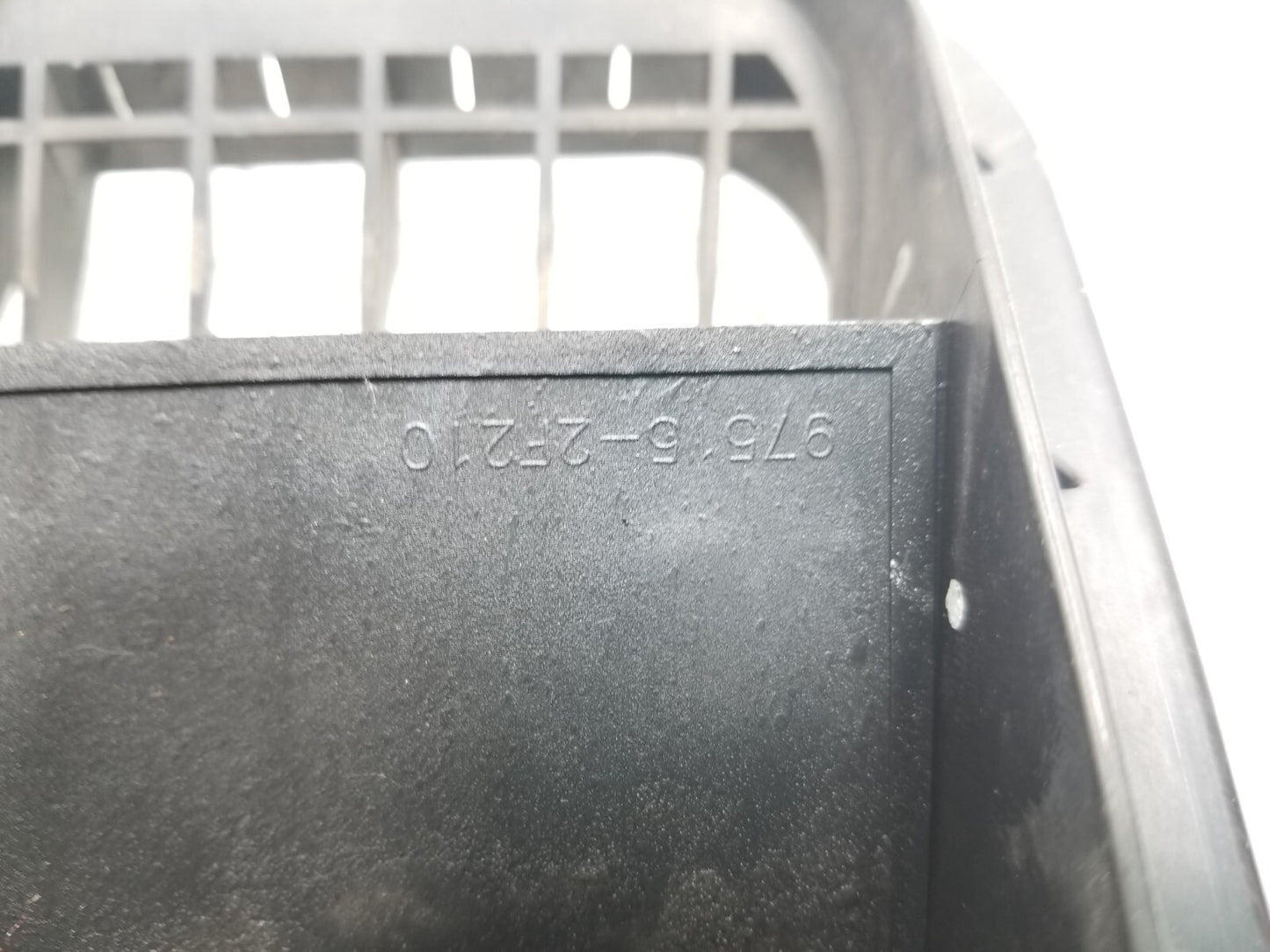 12 13 14 15 Kia Rio Quarter Panel Pressure Vent Pair OEM