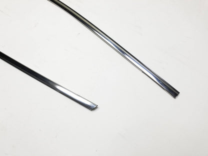 2012 Jeep Grand Cherokee Door Molding Passenger Side Right Front & Rear OEM