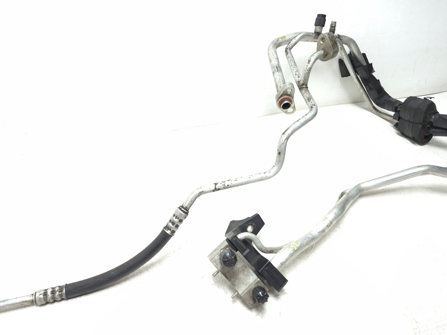 2008 BMW X6 E71 4.4l V8 N63 AC Air Conditioning Hose Pipe Line OEM