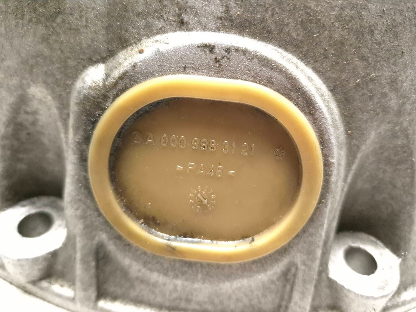 2010 Mercedes-benz R 350 Automatic Transmission Bell Housing With Oil Pump OEM