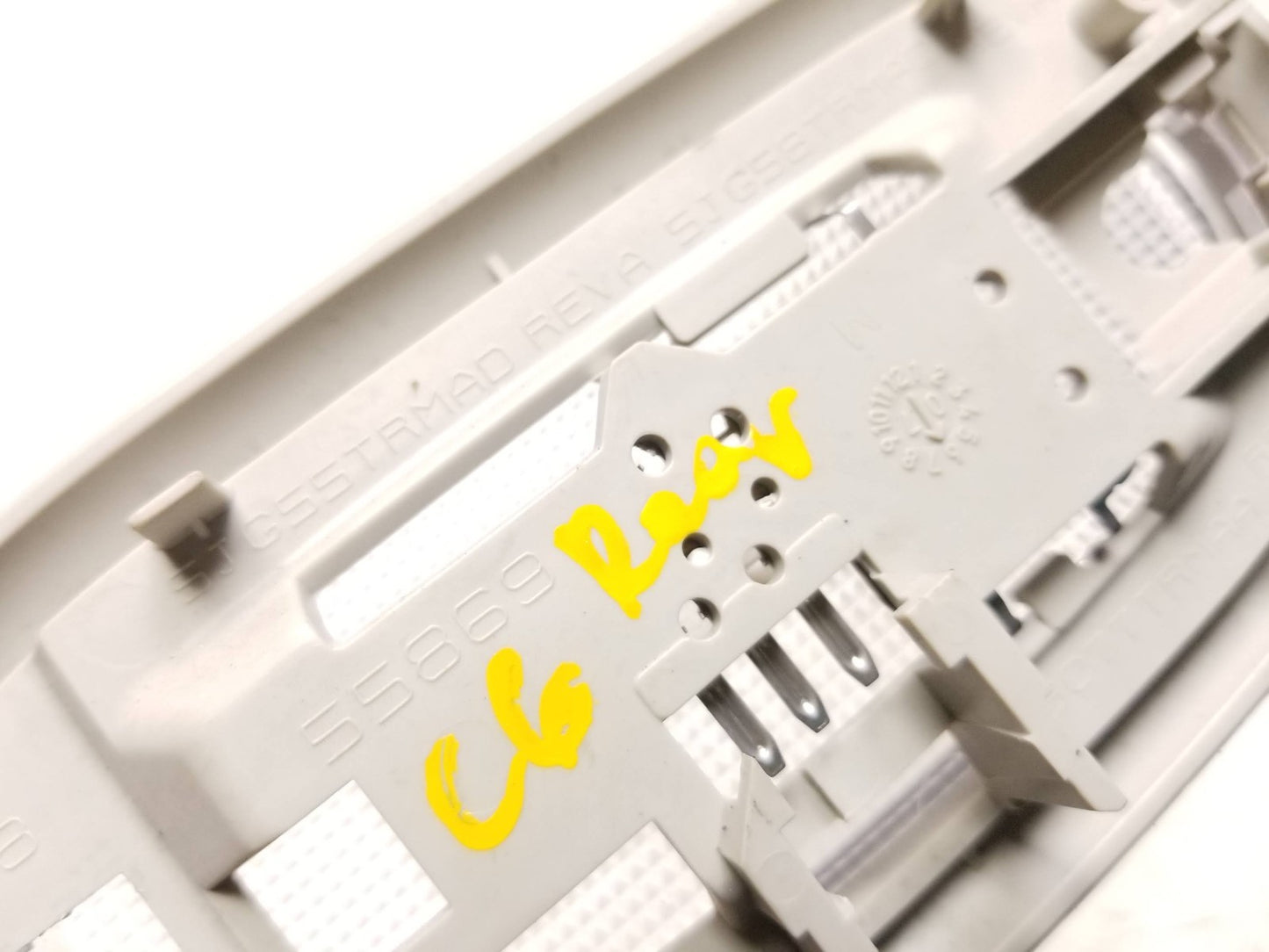 2013 - 2020 Dodge Grand Caravan Rear Overhead Dome Light OEM