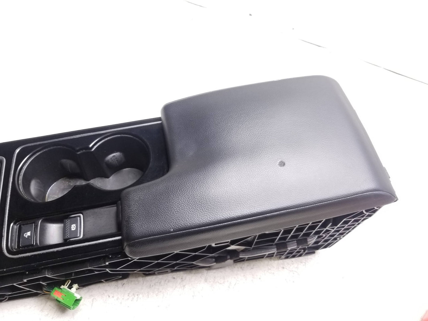 2017 Jaguar Xe Center Console Base OEM T2h3097