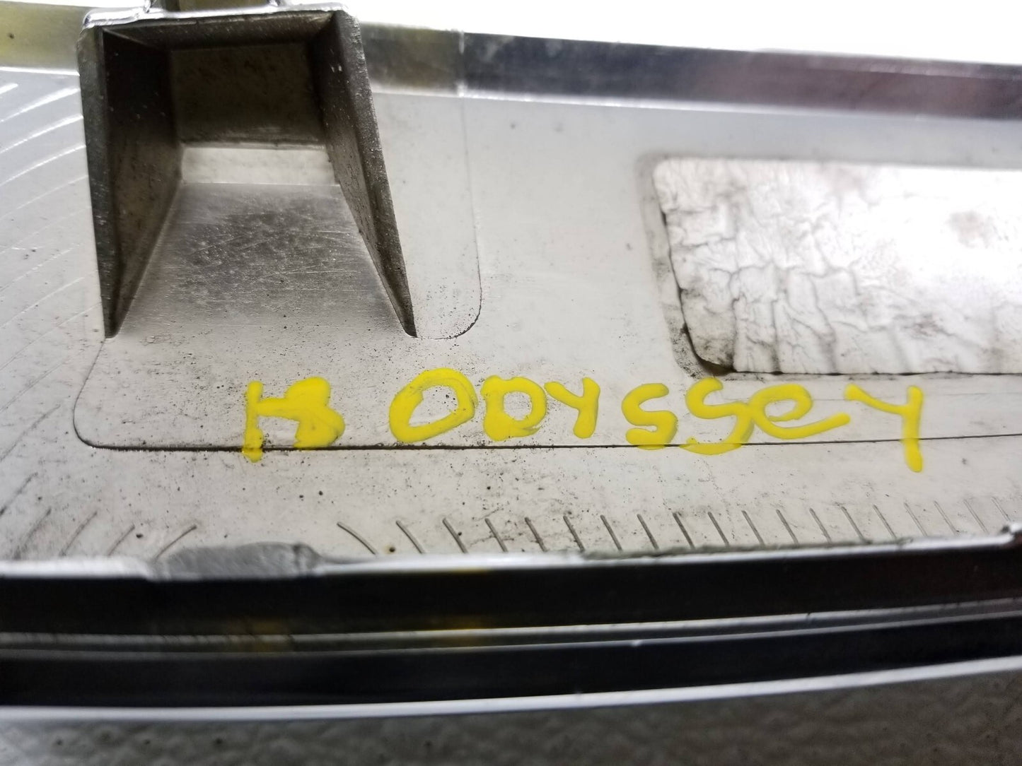 18 19 20 21 22 Honda Odyssey Front Bumper Grille Chrome Driver Side Left OEM