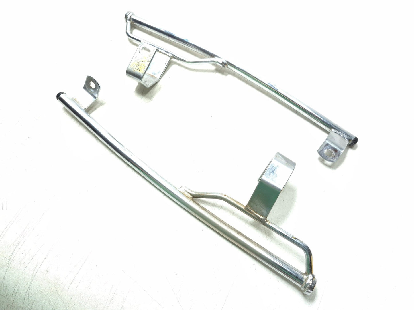 1985 Honda Shadow Vt500c Rear Passenger Grab Bar Pair OEM