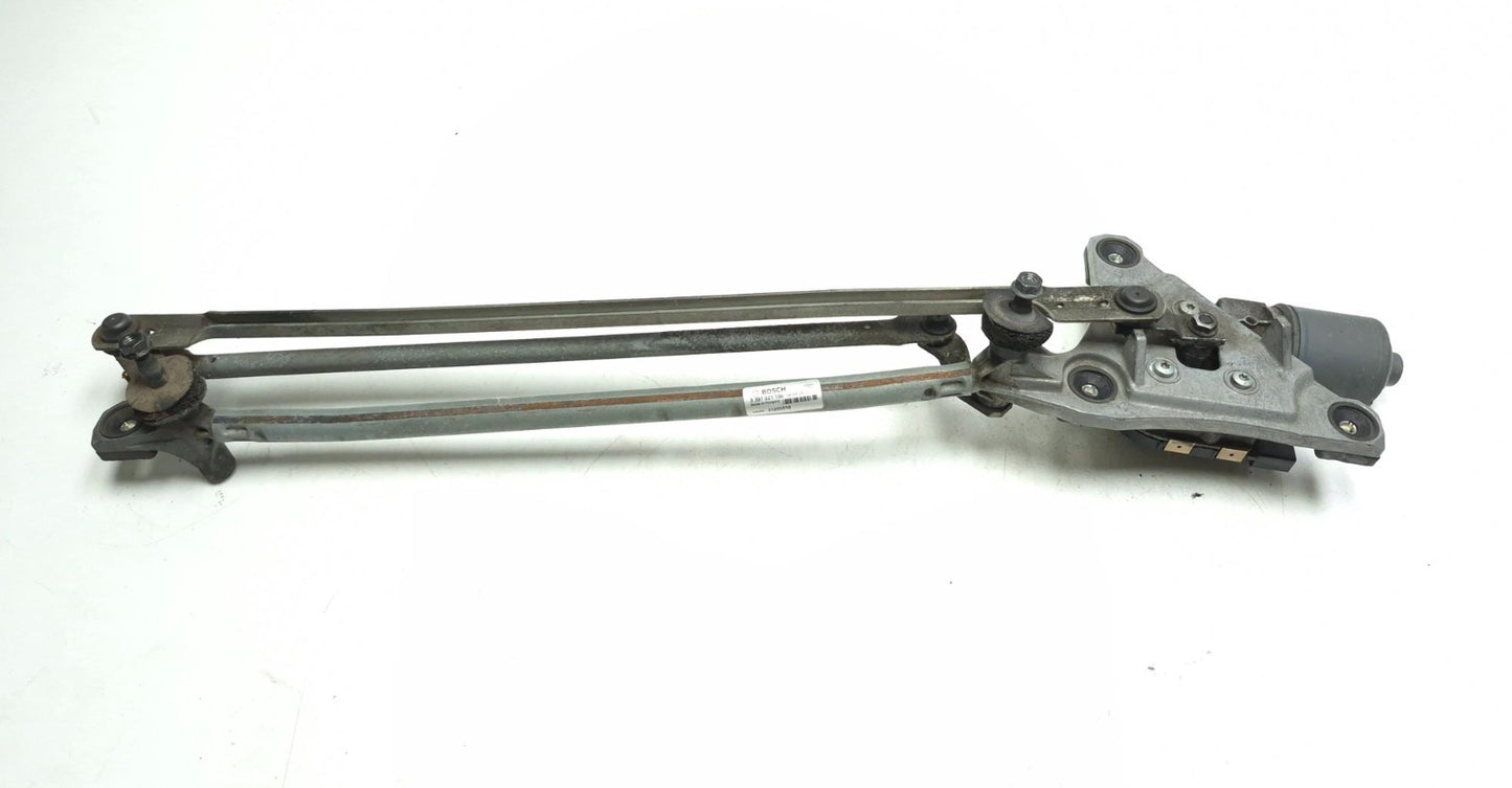 2012 Volvo C30 2.5l Front Windshield Wiper Linkage W/ Motor OEM