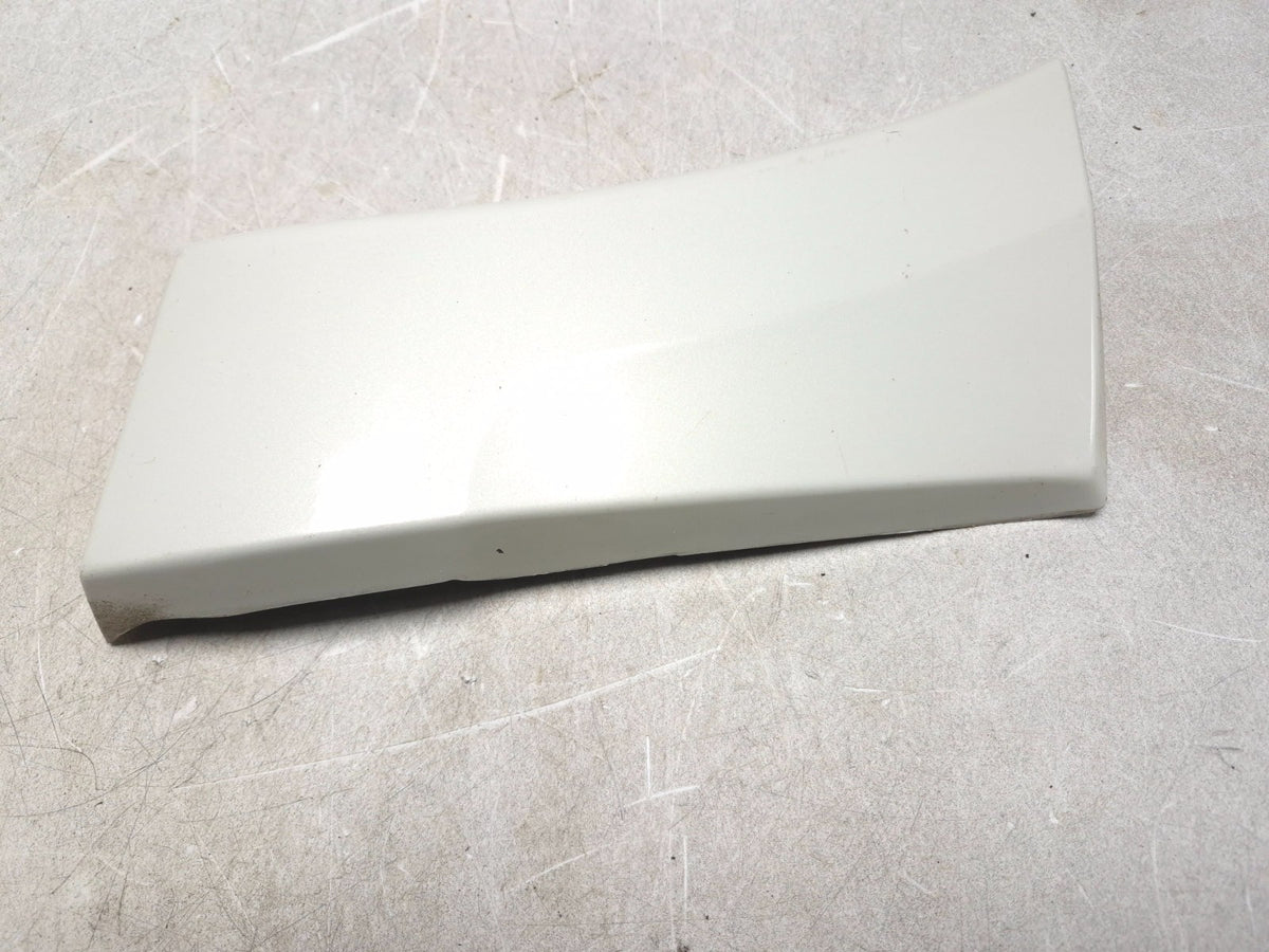 2008 Lincoln Navigator Rear Quarter Body Trim Molding Left & Right OEM