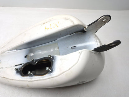 2009 Harley-davidson Sportster Xl883l Fuel Tank * Has Damage *oem