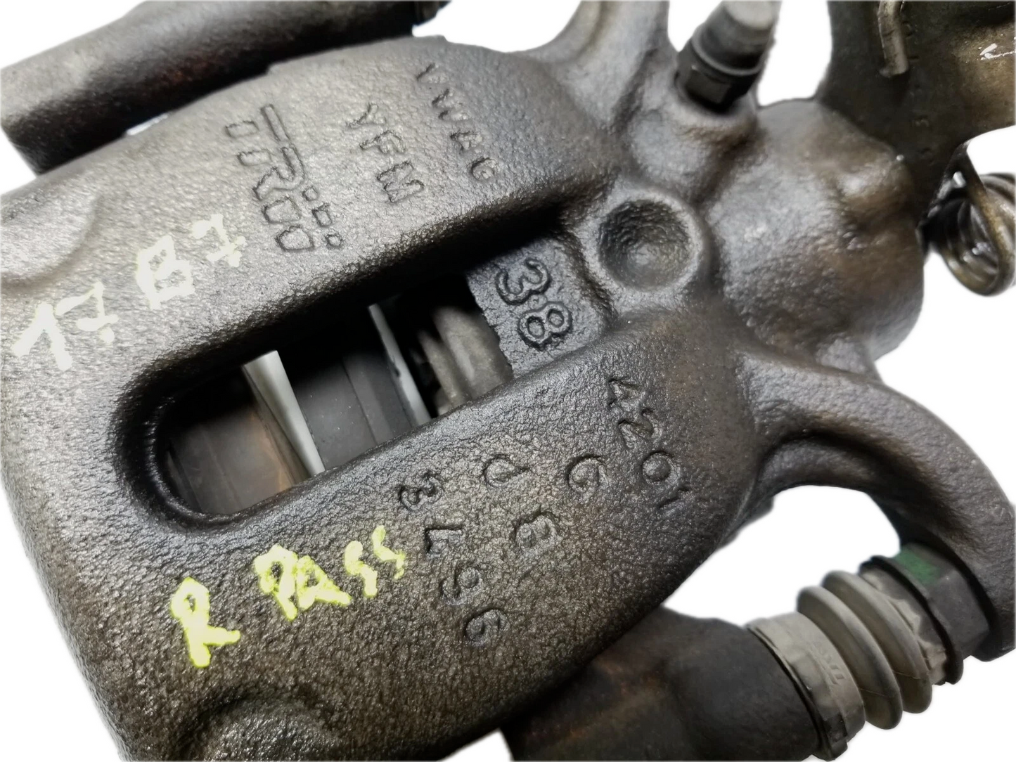 2017 Volkswagen Passat Brake Caliper Rear Left & Right Pair OEM