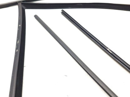 07-13 BMW E70 X5 Door Window Chanel Trim & Seal Front Passenger Side Rh 4pcs OEM