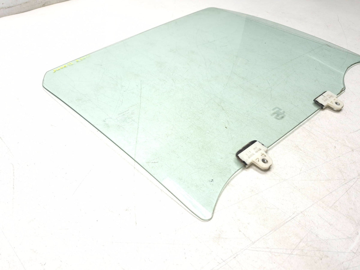 2012 Nissan Juke Rear Door Window Glass Right Passenger Side OEM