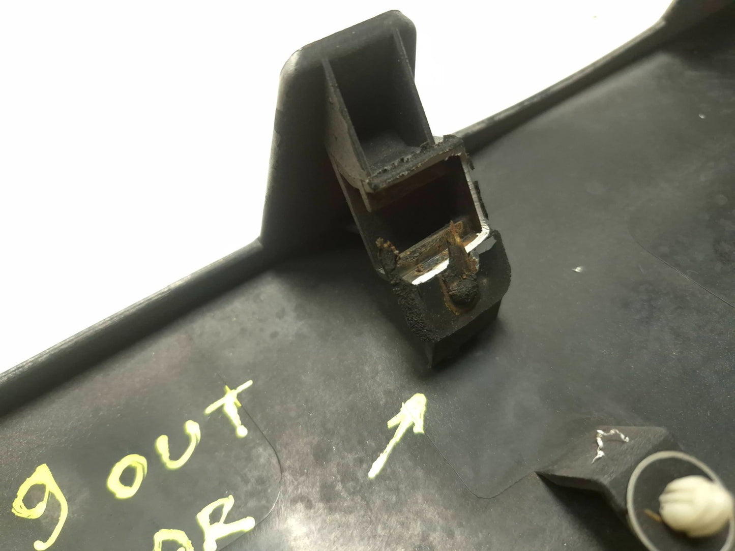 2009 Mitsubishi Outlander Rear Hatch Tailgate Trim Molding 5817a022zz OEM
