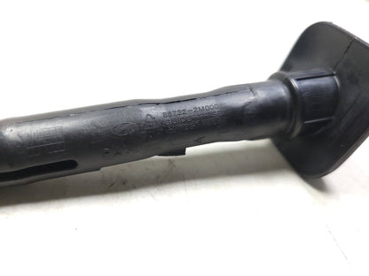 2011 Hyundai Genesis Seat Side Trim W/ Guide Sleeve & knob Front Passenger OEM