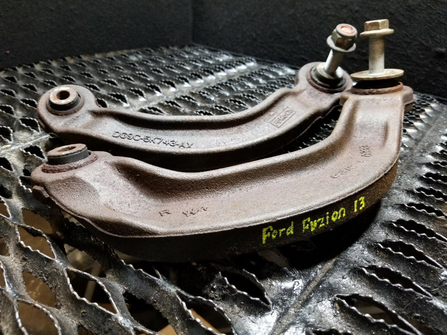 2013 Ford Fusion AWD Rear Upper Control Arm Left & Right Pair OEM