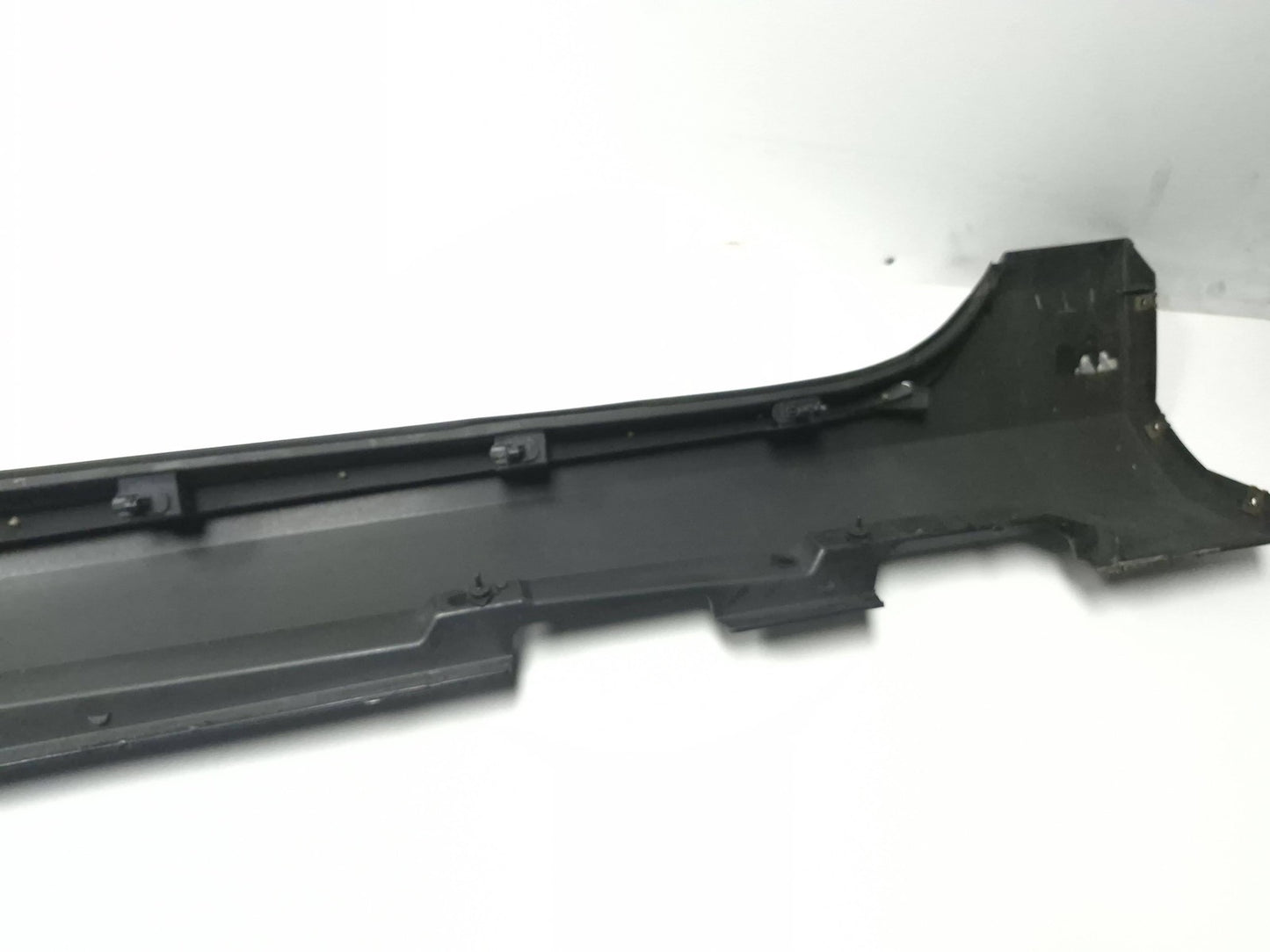 2013 Volvo S60 Right Side Skirt Rocker Panel Molding OEM 31333005