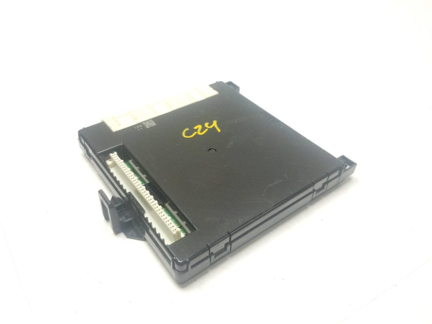 11-17 Lexus CT200h Fuse Box Multiplex Module Network Control 89221-76070 OEM