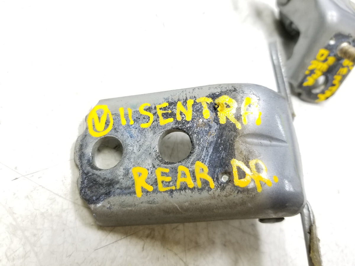 2007 - 2012 Nissan Sentra Door Hinge Front & Rear 4pcs OEM