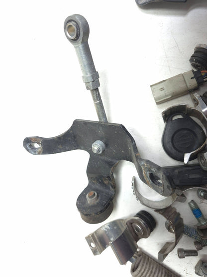 2008 Harley-davidson Fxdf Dayna Misc Bolt & Hardware Bracket OEM