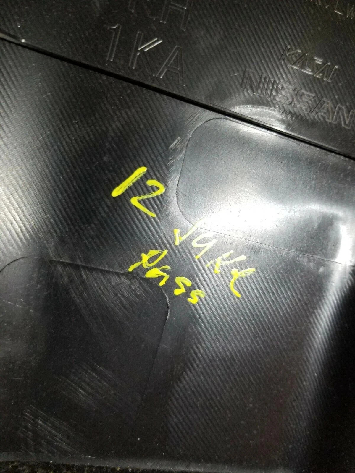 2012 Nissan Juke B-pillar Trim Cover 2pcs OEM