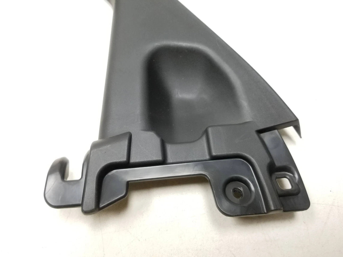 2022 Chevrolet Trailblazer Rear Door Window Frame Weatherstrip Passenger Rh OEM