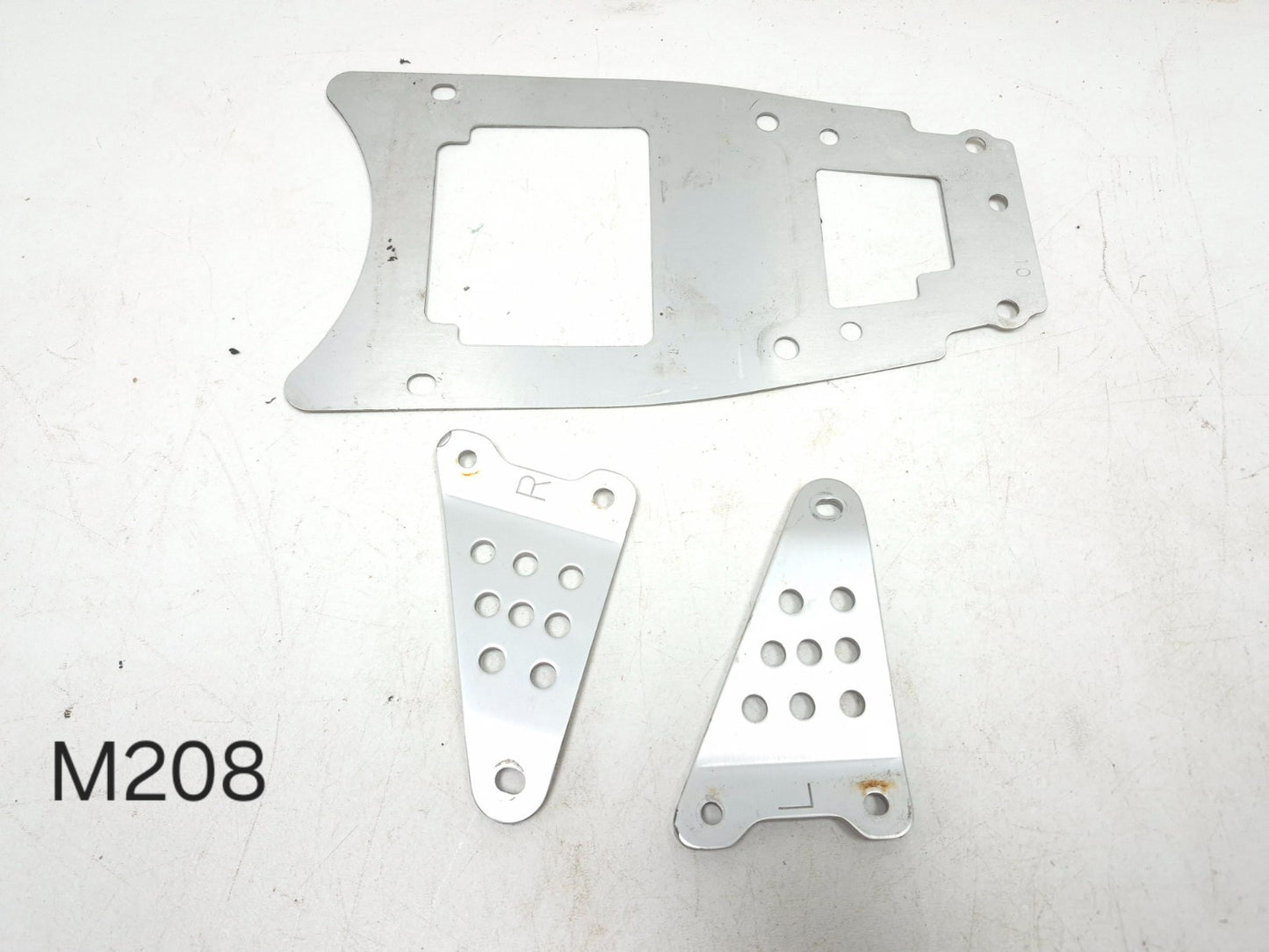 2025 Yamaha Xsr900 Headlight Mount Bracket & Rear Render Guard 3 Pcs OEM