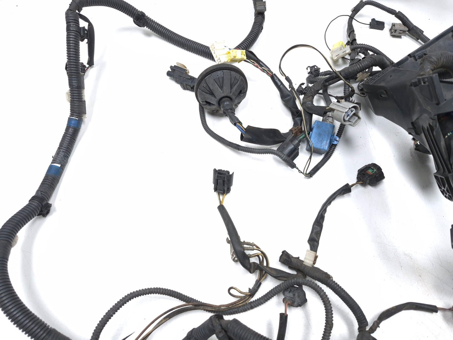 2011 Scion Tc Engine Wire Harness W/ Fuse Box OEM