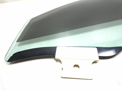 2018 Chrysler 300 Limited AWD Front Left Driver Side Door Window Glass OEM