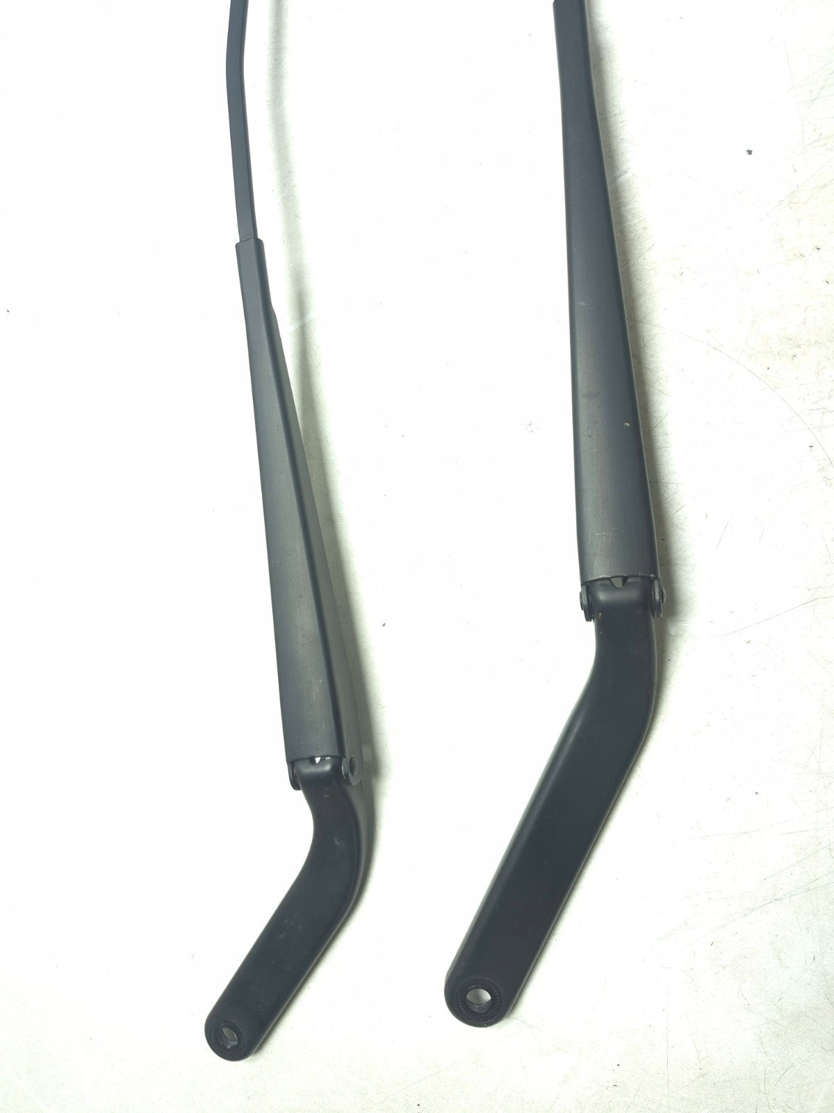 2008 BMW X6 E71 Front Windshield Wiper Arm Left & Right OEM