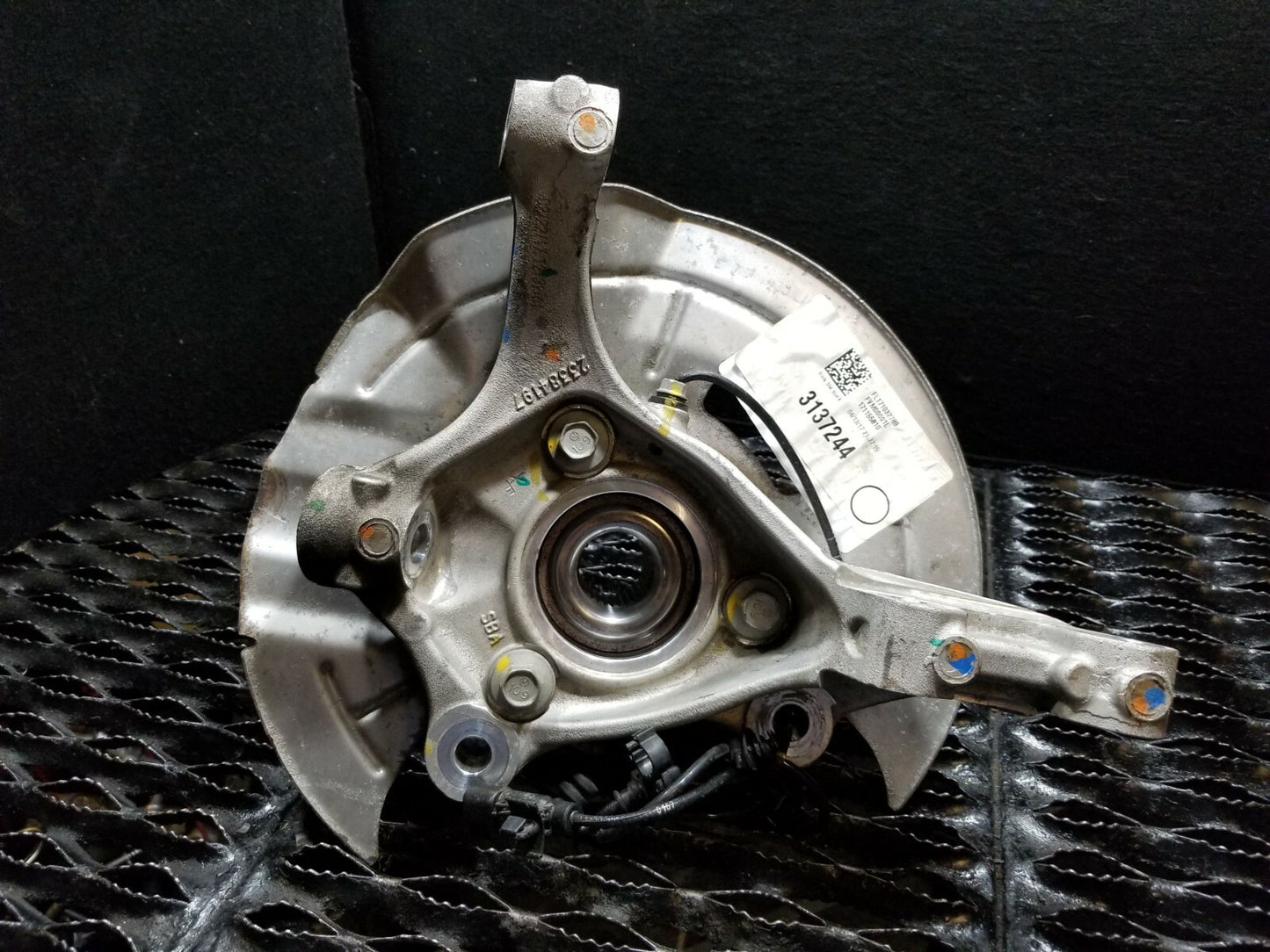 2017 Chevrolet Malibu Front Spindle Knuckle Wheel Hub Left Driver Side OEM