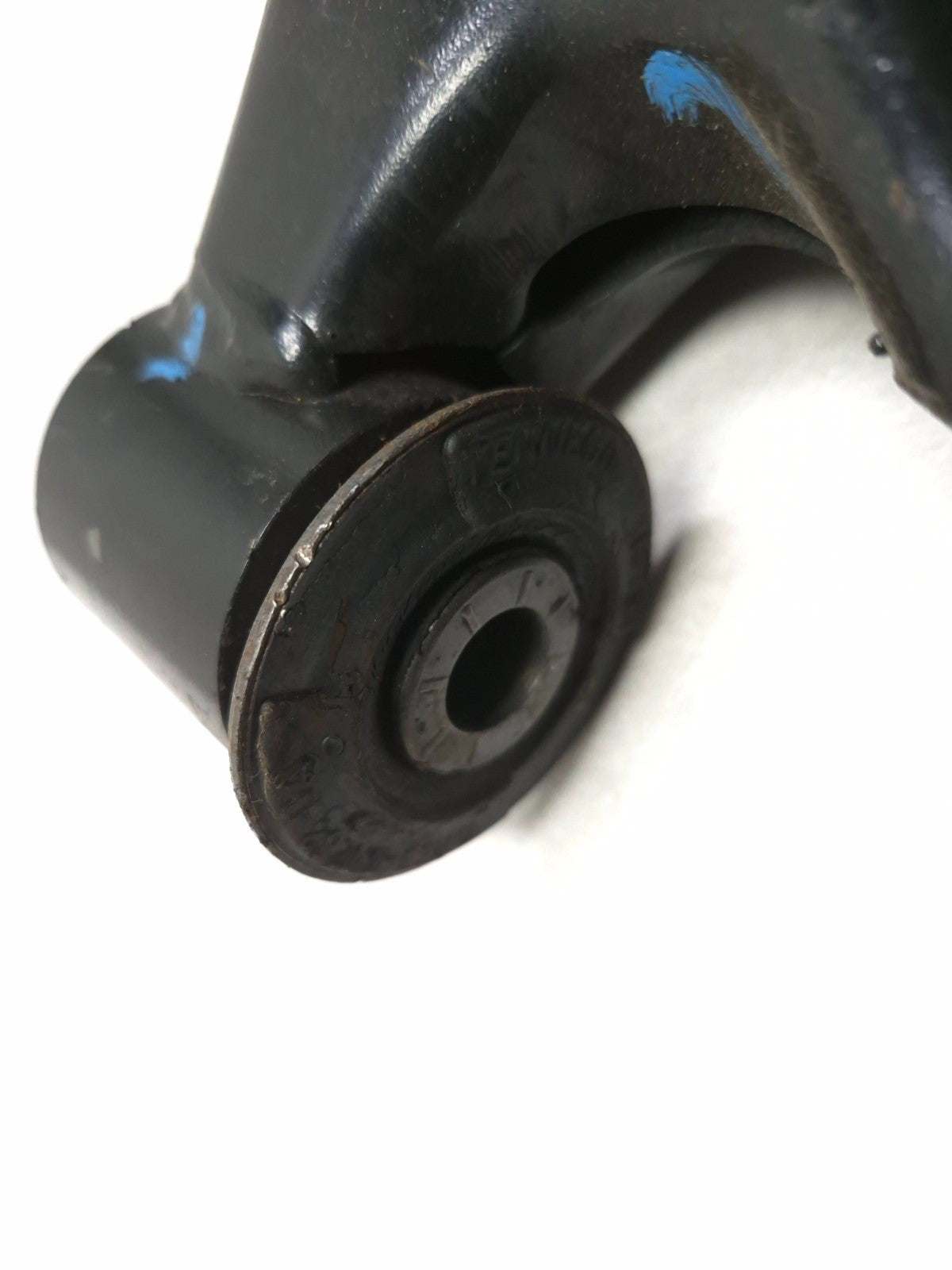 2010 Ford Mustang Cabrio Front Lower Control Arm Right Passenger Side OEM