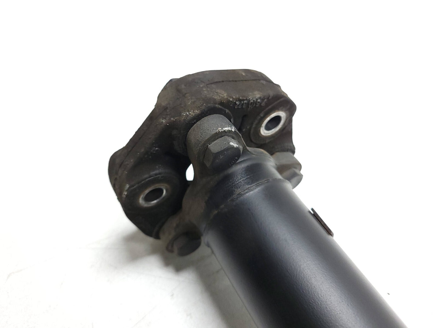 12-18 BMW 330xi F30 Rear Driveshaft 8676286 OEM ✅ 76k Miles